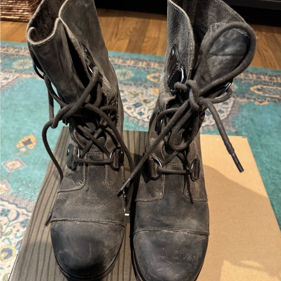 Sorel Joan of Artic Booties - Picture 2 of 5